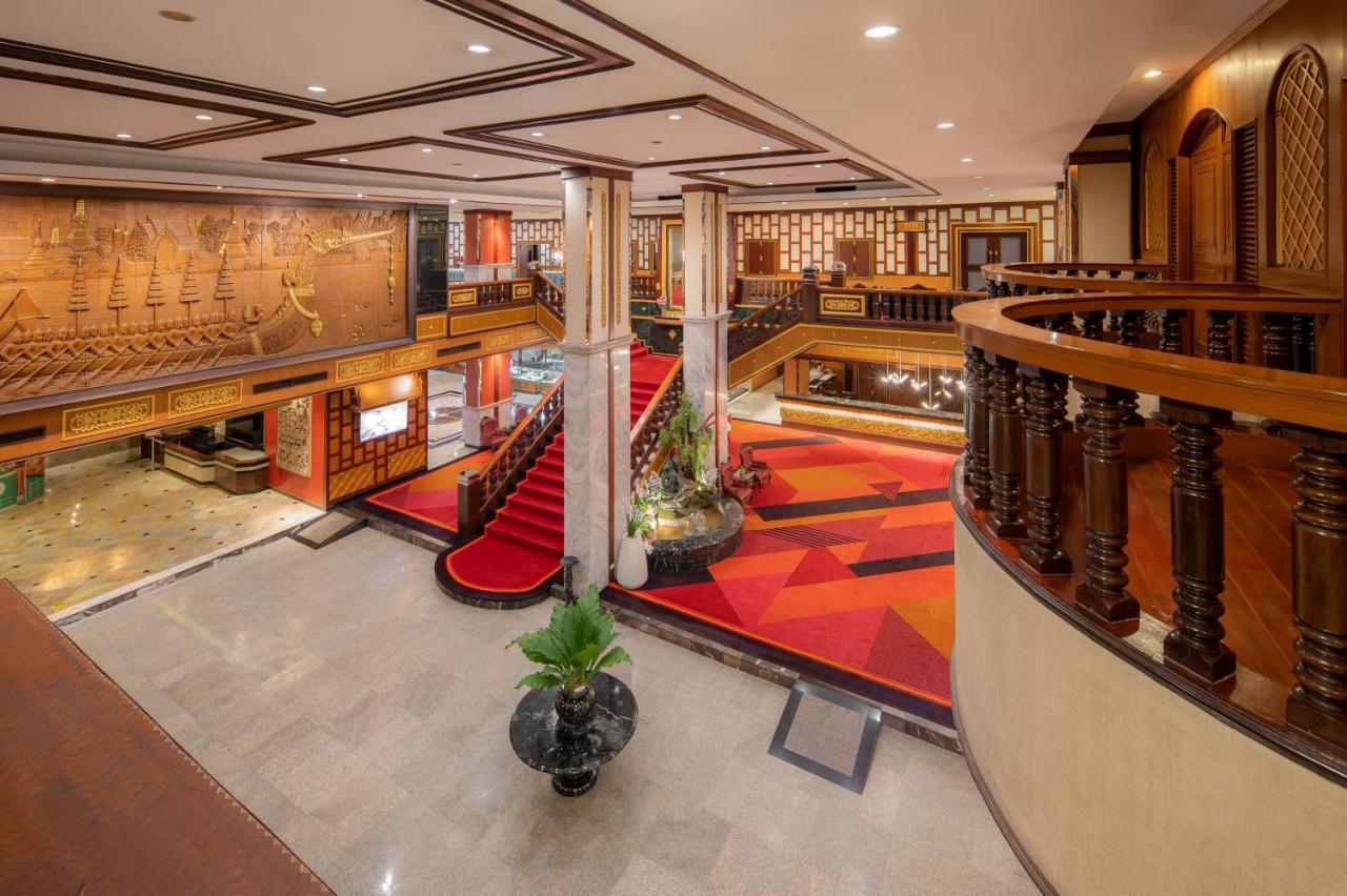 Alexander Hotel Bangkok Exterior photo