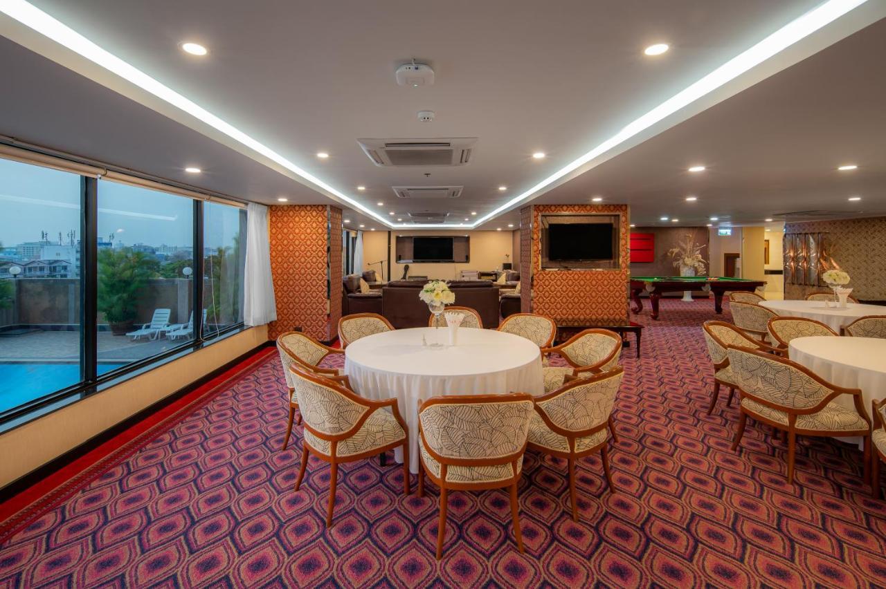 Alexander Hotel Bangkok Exterior photo