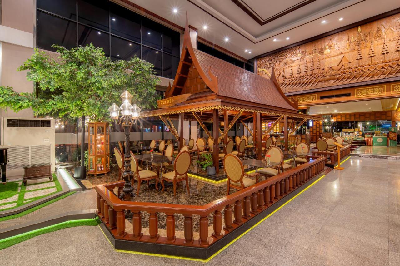 Alexander Hotel Bangkok Exterior photo