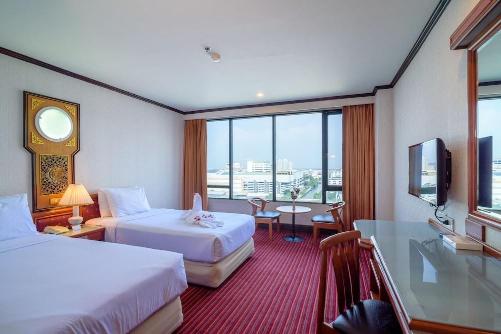 Alexander Hotel Bangkok Exterior photo