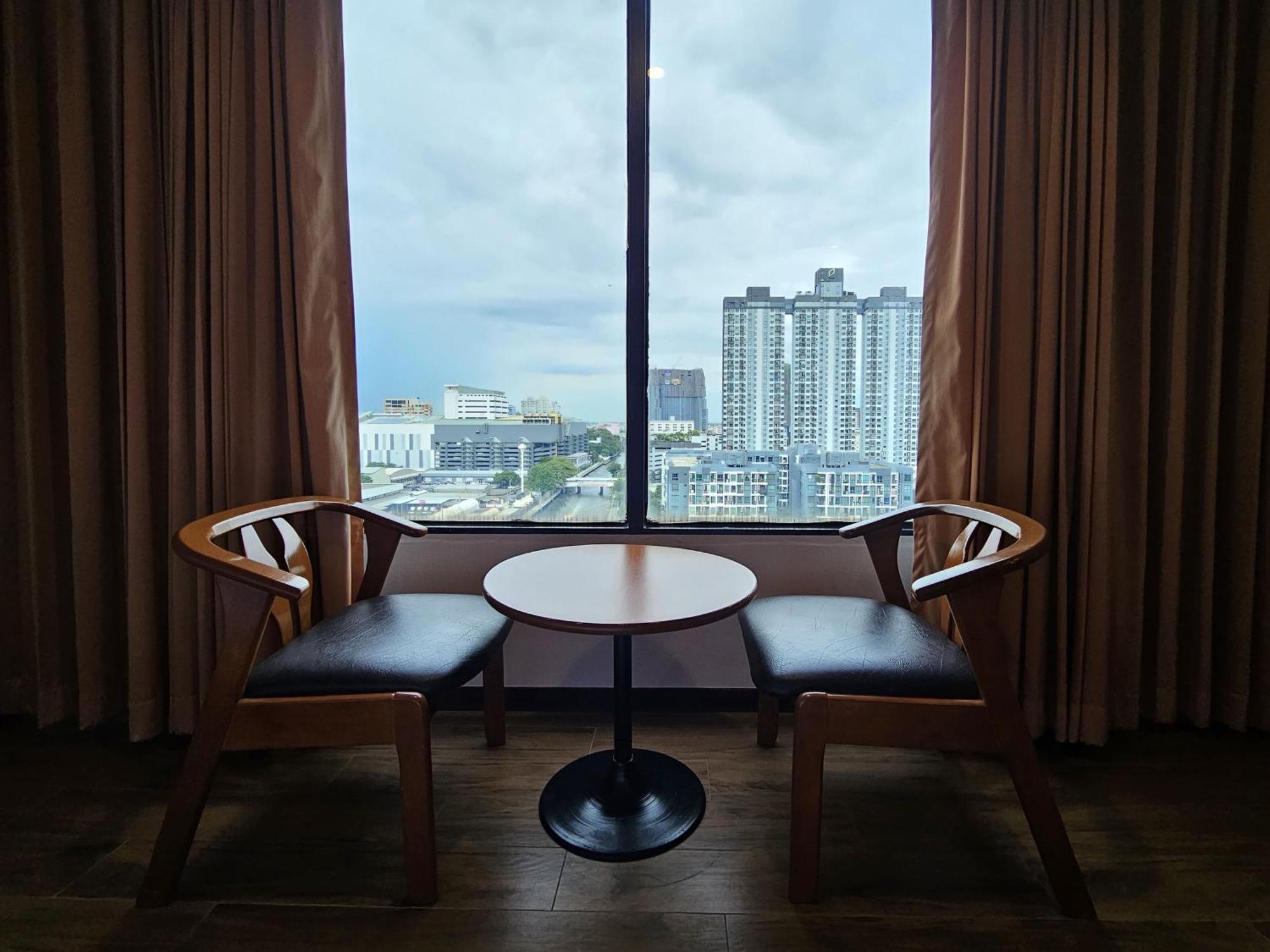Alexander Hotel Bangkok Exterior photo